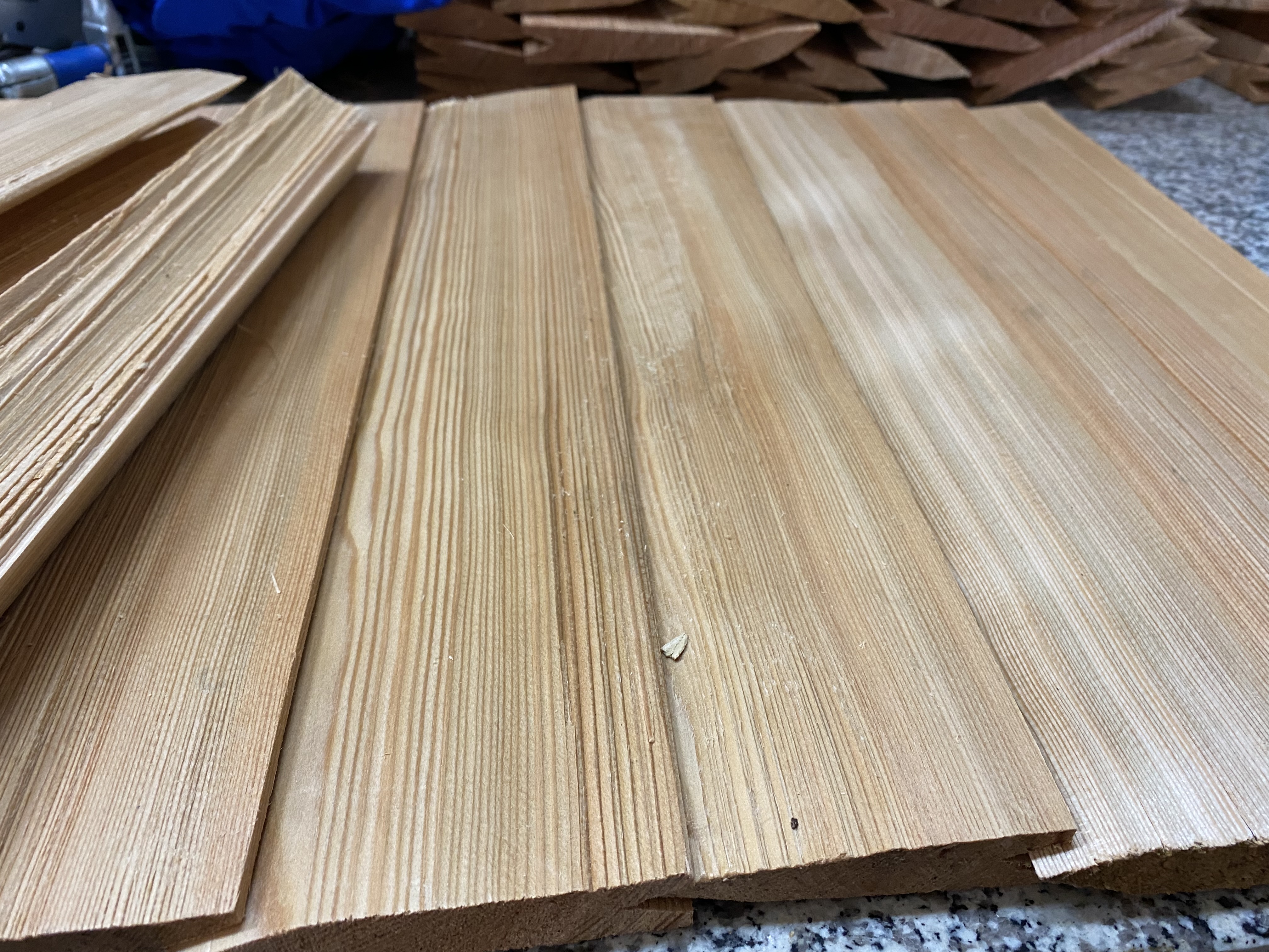 Valašský český smrekovcový šindeľ kónický 40 cm